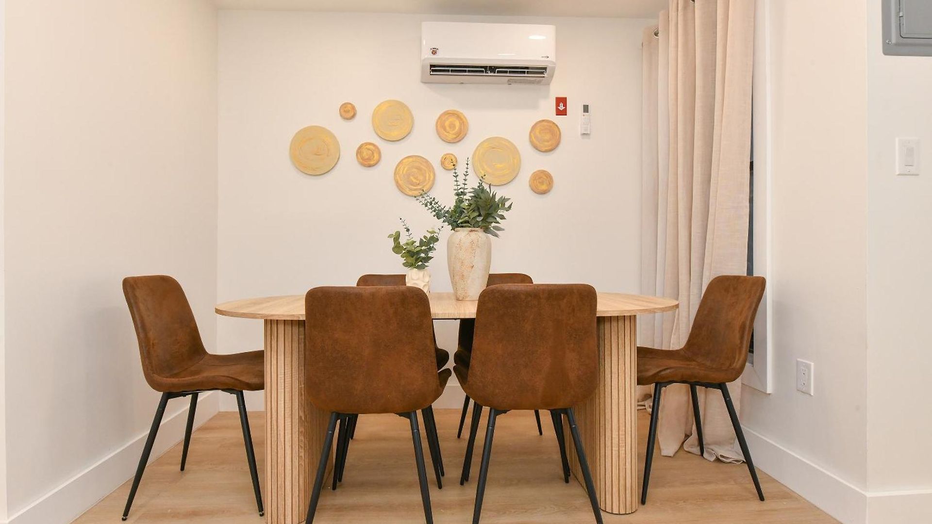 Chic 4br Stay-steps Away From Park 4* New York