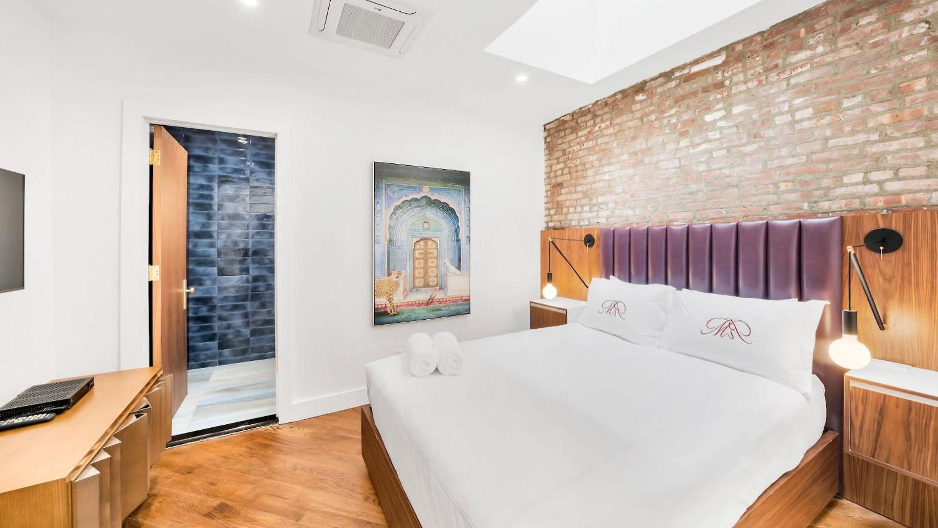 Holiday home The Landmark By Rove Travel - Townhome With Roof Deck New York