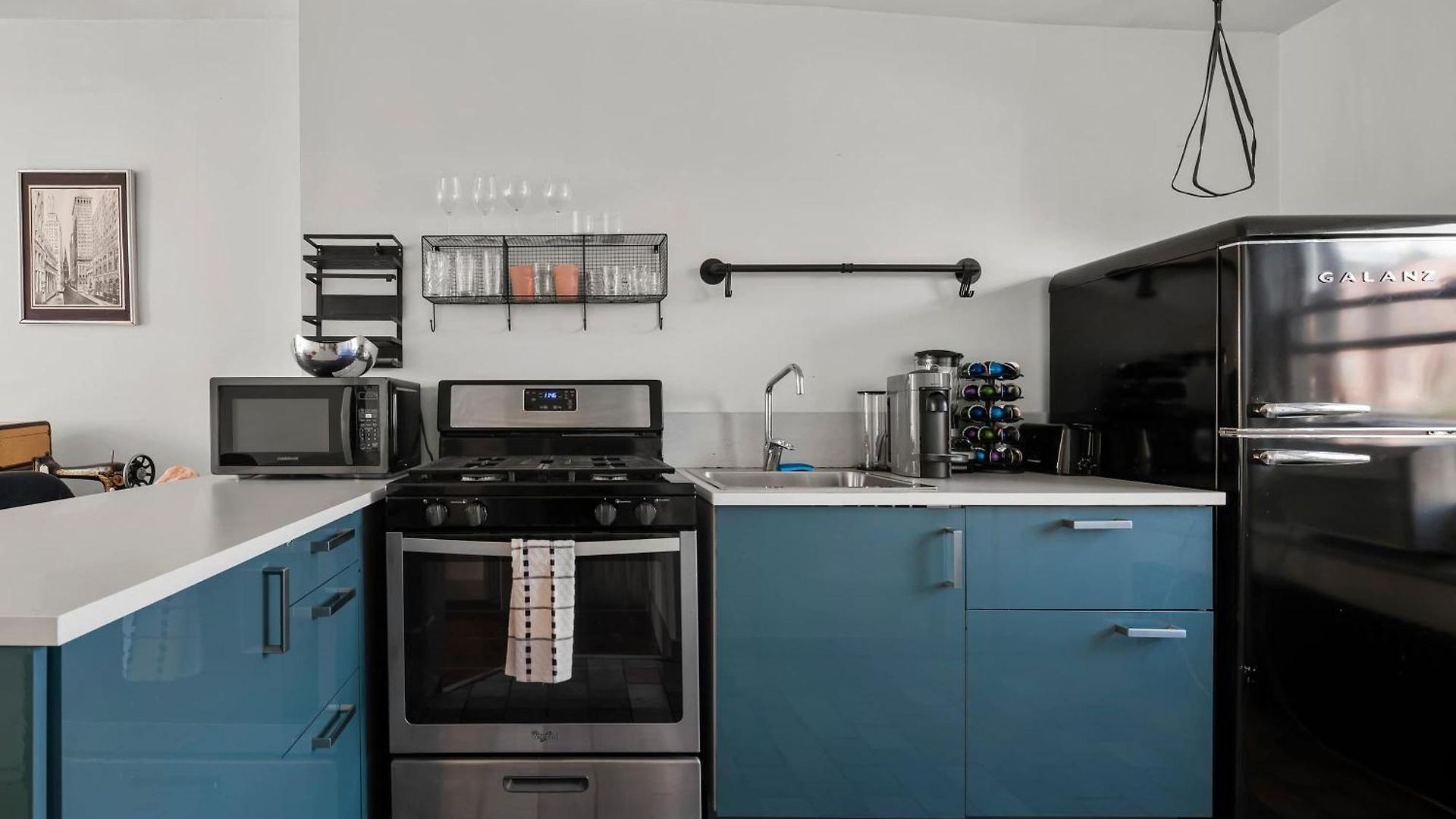 Rove Travel - Alderman Terrace - Townhome With Patio * New York