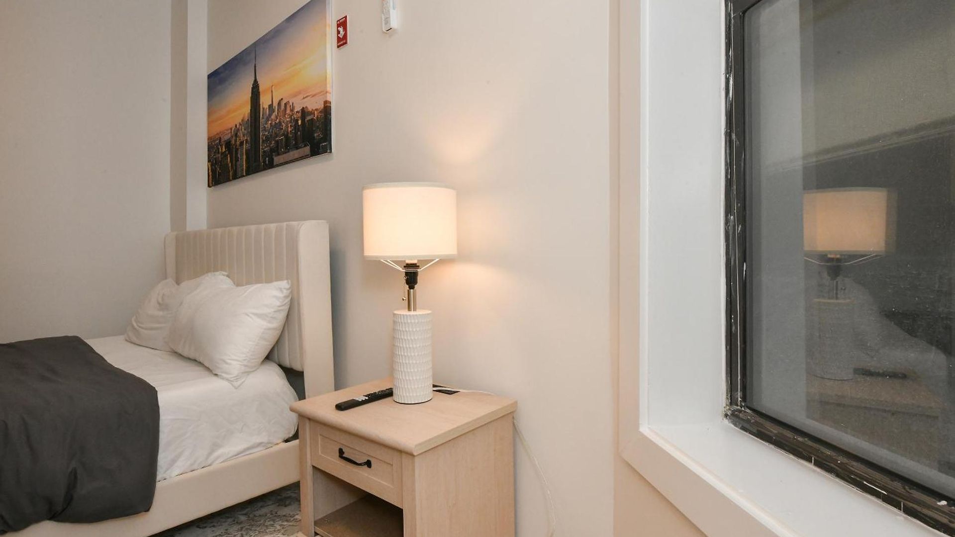 Aparthotel Modern 2br Near Park