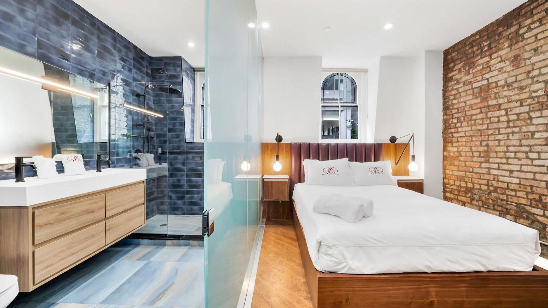 The Landmark By Rove Travel - Townhome With Roof Deck New York
