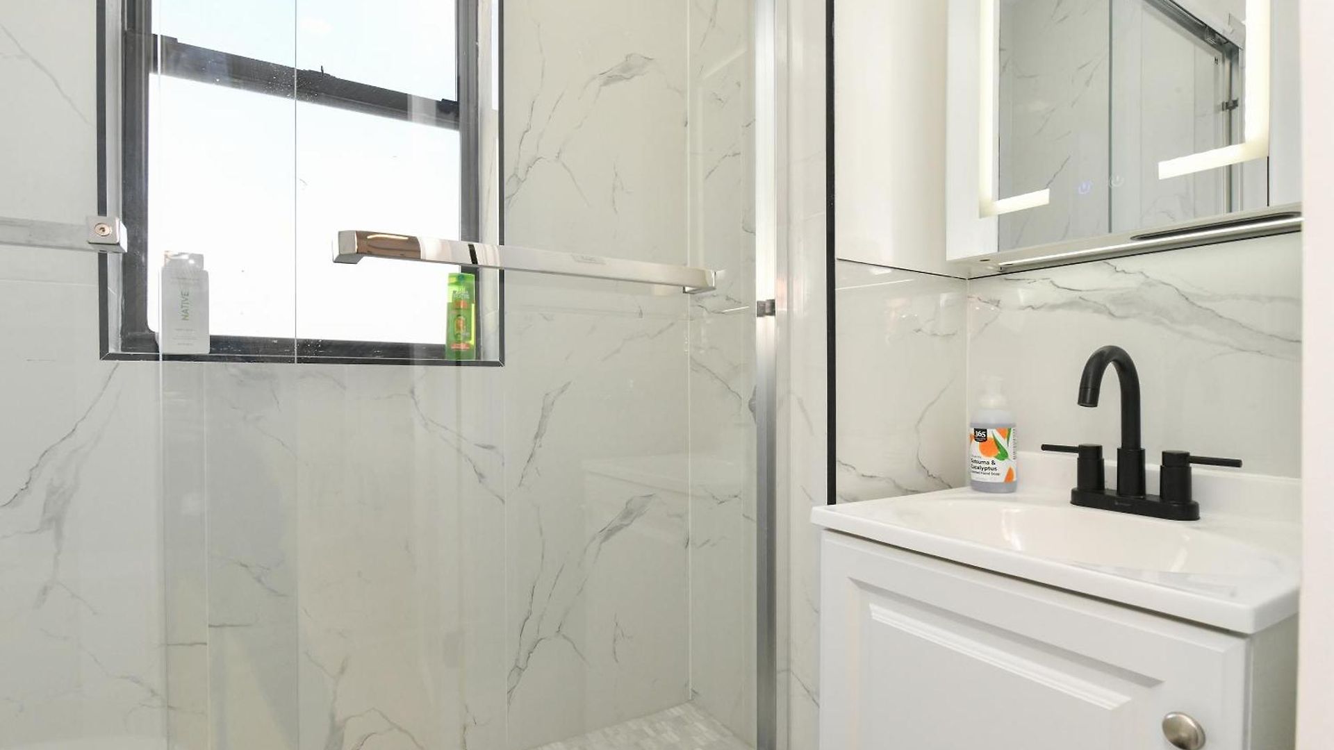 Chic 2br Stay-steps From Park 4* New York
