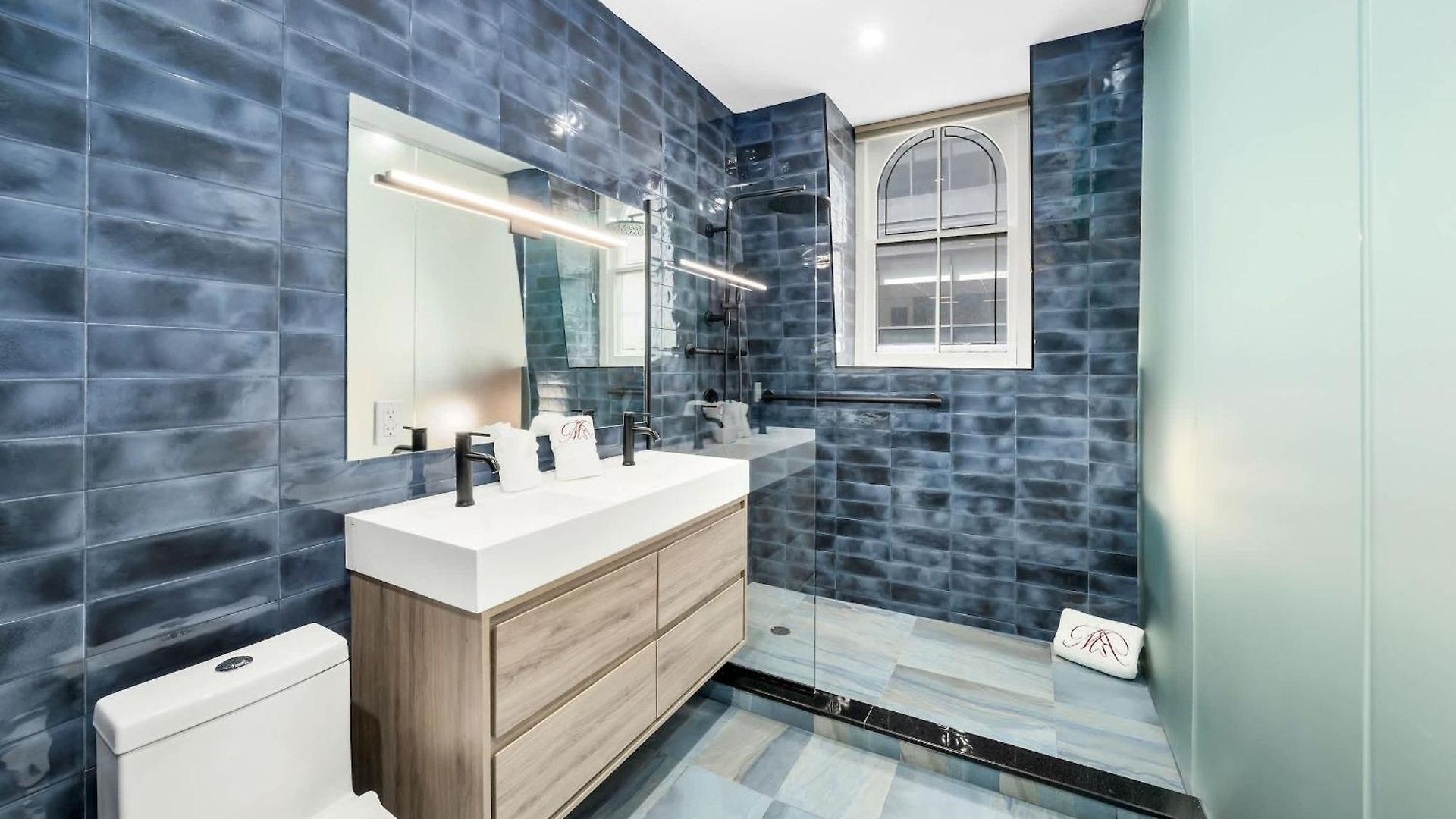 The Landmark By Rove Travel - Townhome With Roof Deck Holiday home New York