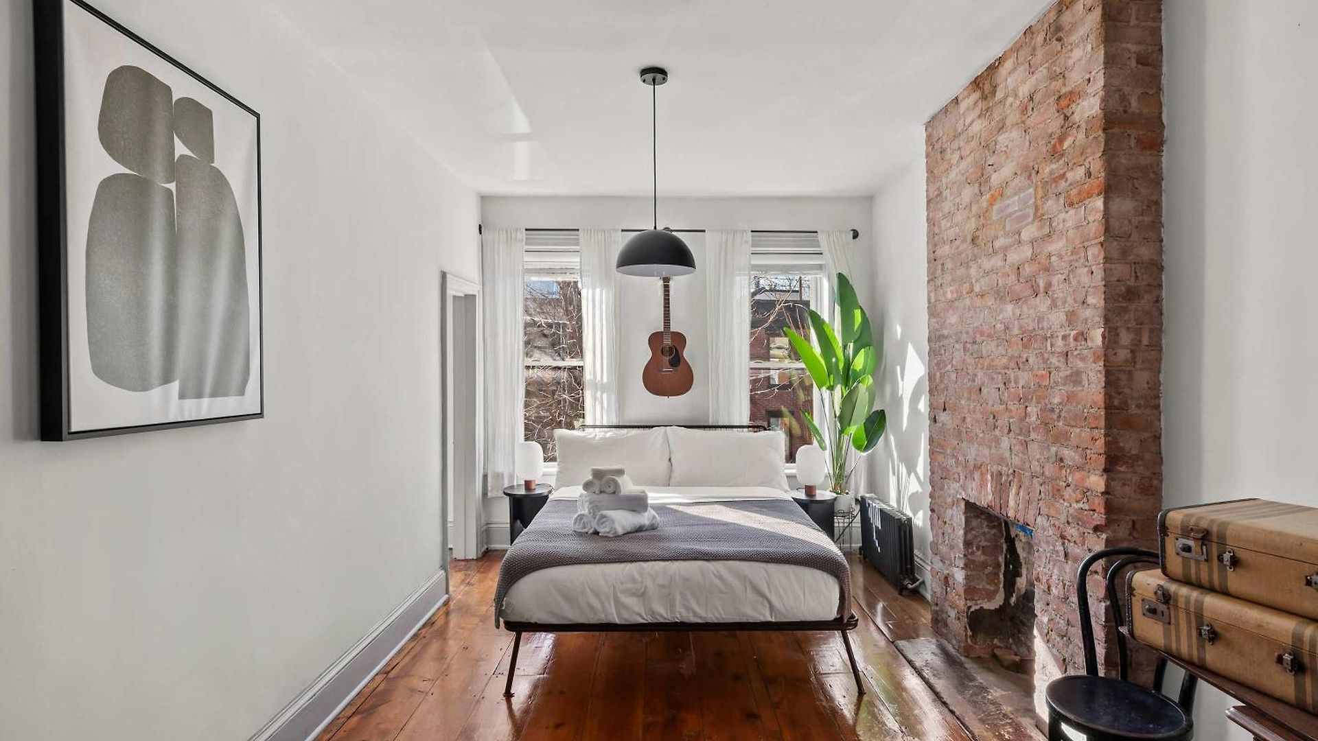 Rove Travel - Alderman Terrace - Townhome With Patio Holiday home New York
