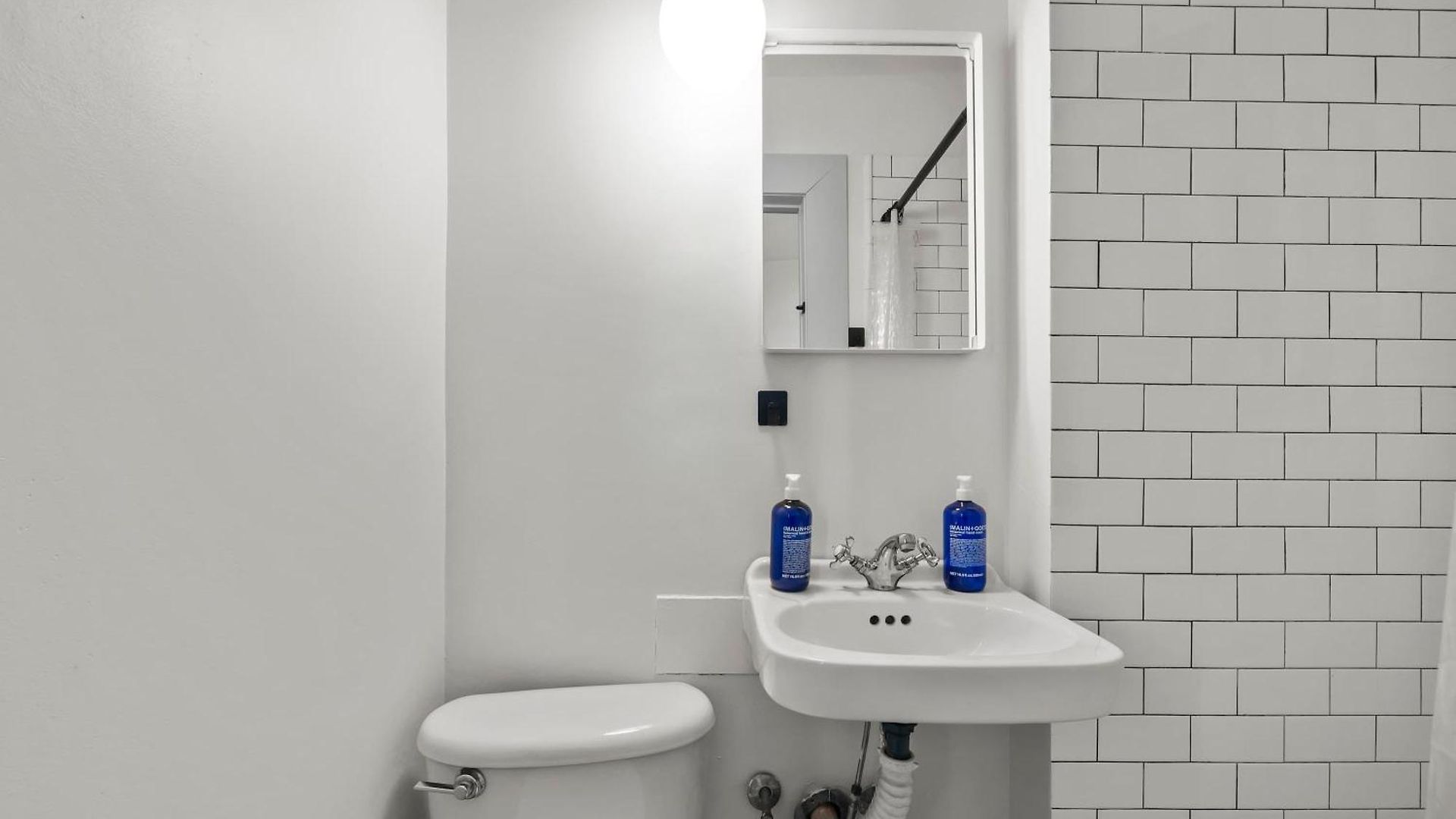 Rove Travel - Alderman Terrace - Townhome With Patio Holiday home New York