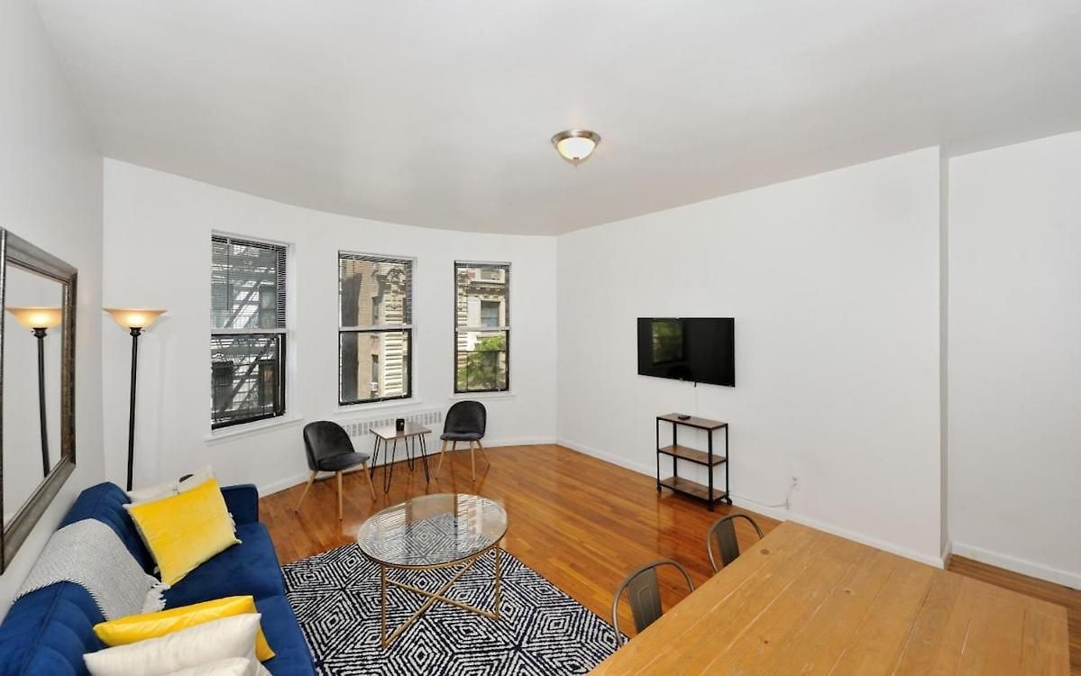 The Columbus Ii Vibe 8614 Apartment