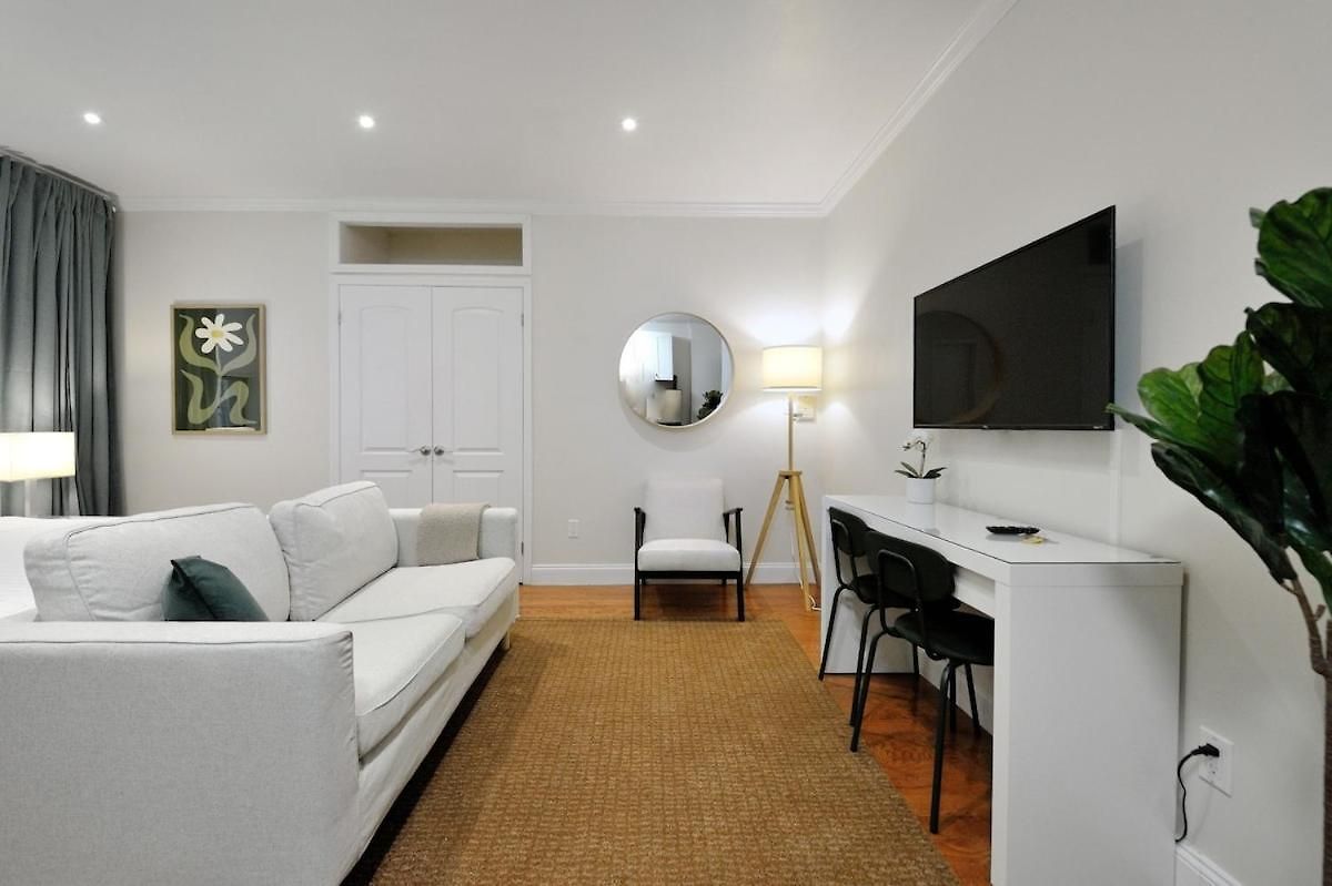 The Lexy Vibe 8610 Apartment *