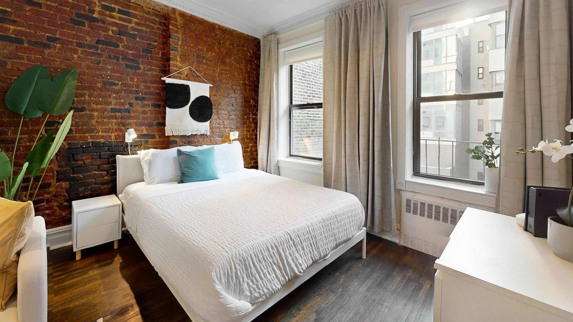 The Lisa V Vibe 8767 Apartment New York