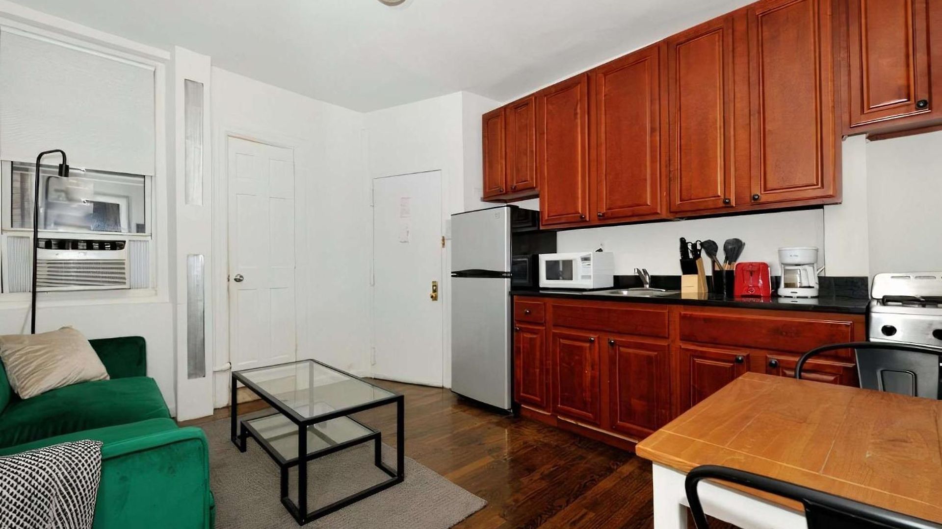 The Arthur V Vibe 8678 Apartment