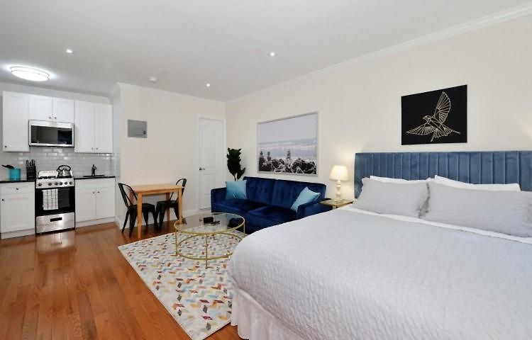The Lexy Ix Vibe 8647 Apartment