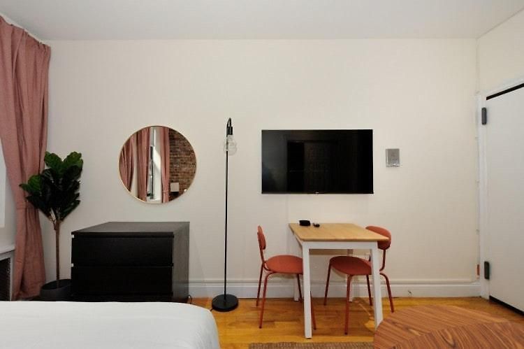 The Lisa Ii Vibe 8729 *