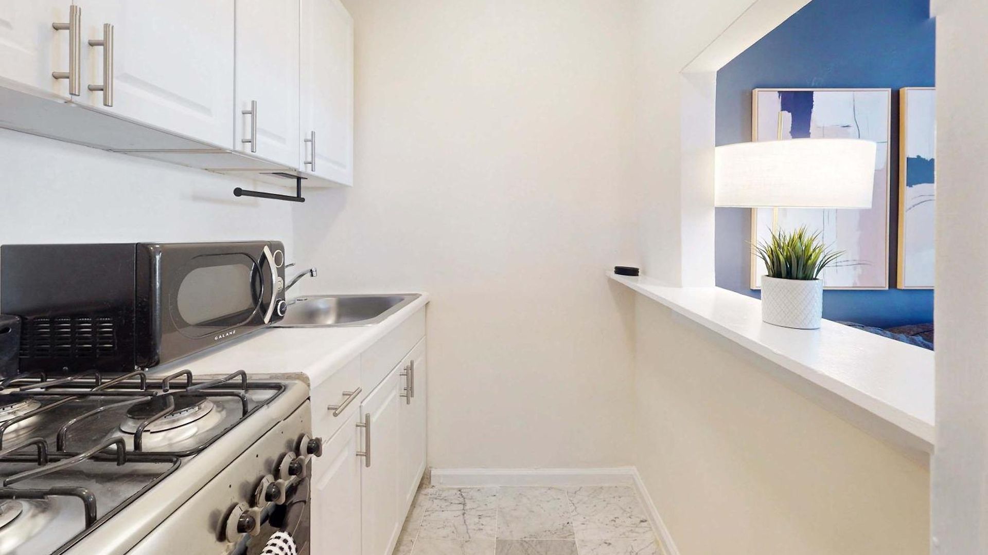 The Seventy Vibe 8800 Apartment *