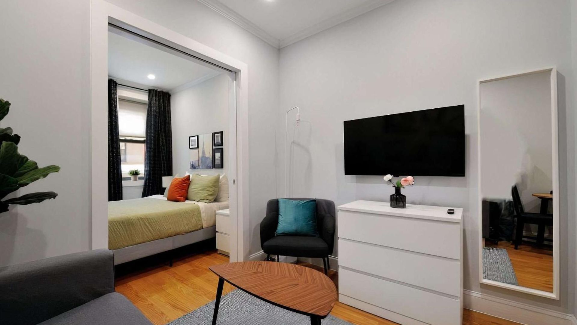 The Jayden Vibe 8684 Apartment *