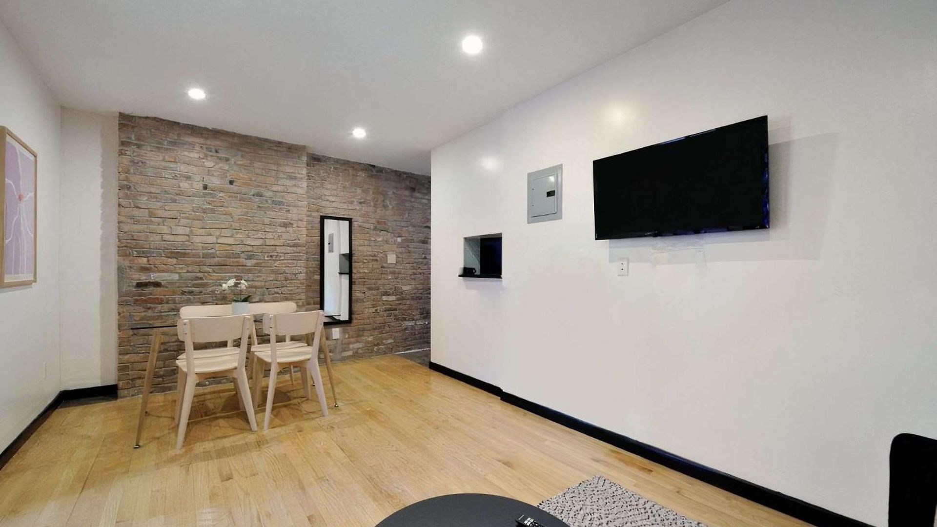 The Ideal Vibe 8556 New York