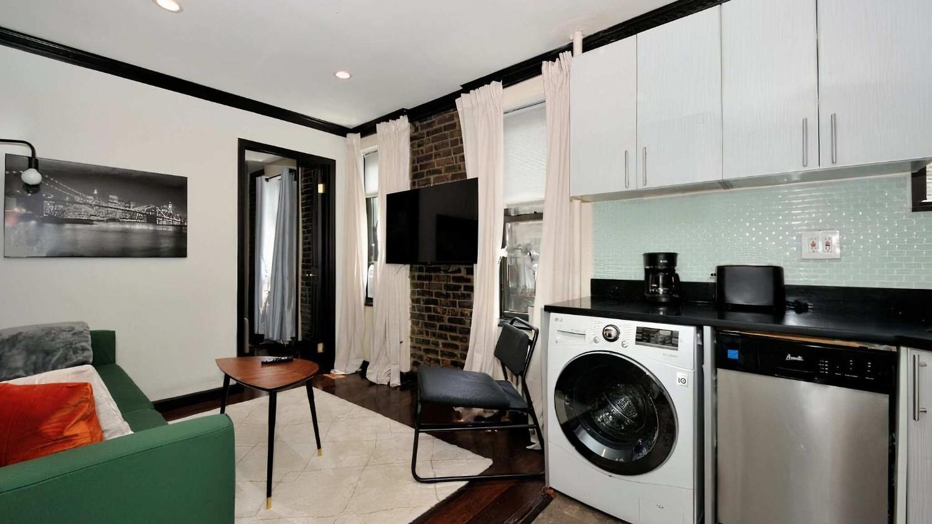 The Gram Ix Vibe 8568 Apartment