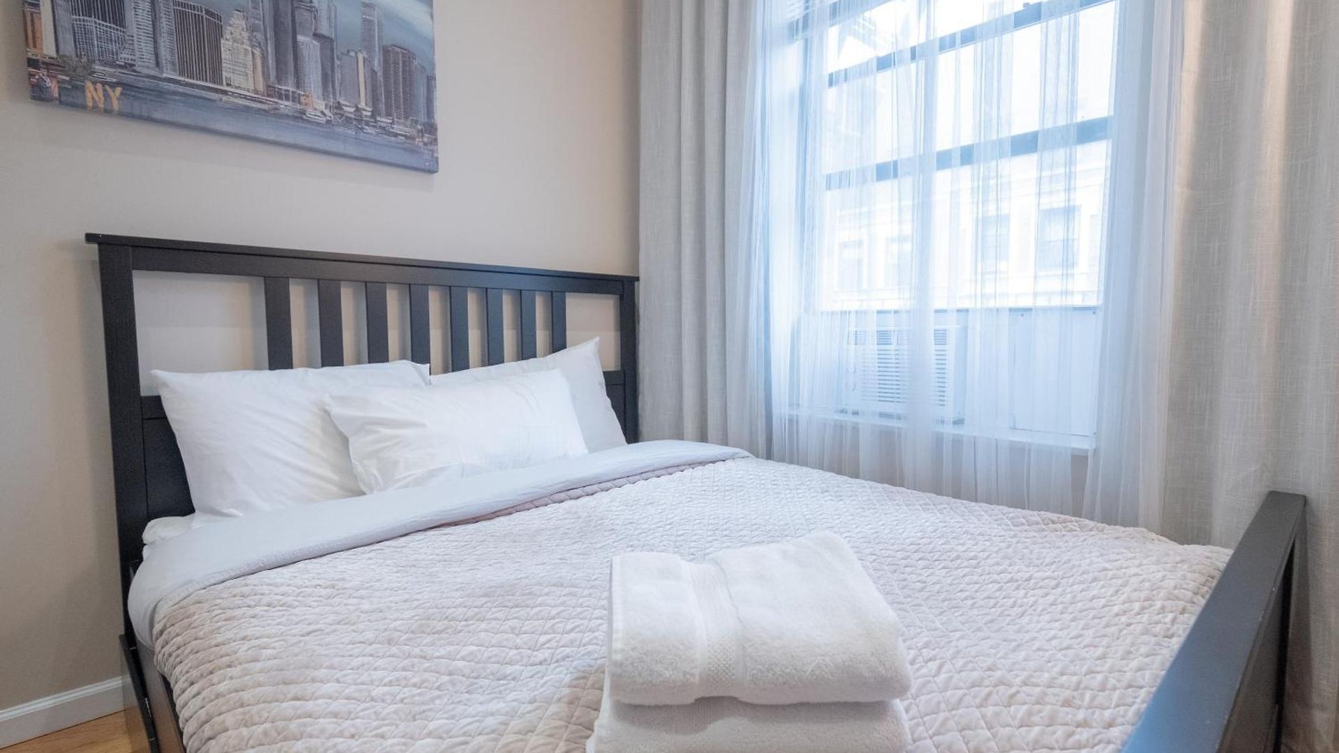 Apartment Comfy 2 Bedroom On Park West New York