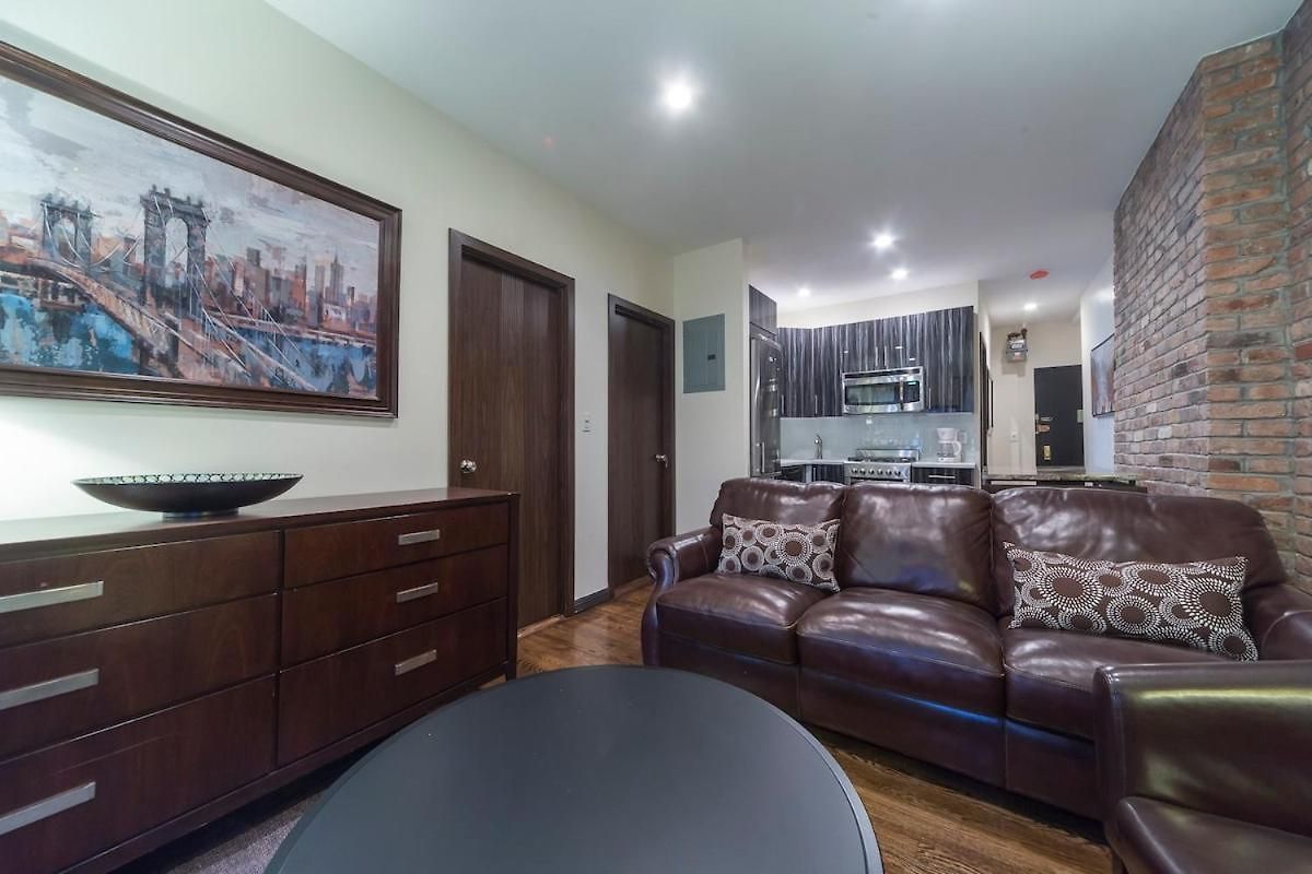 The Ideal V Vibe 8564 New York