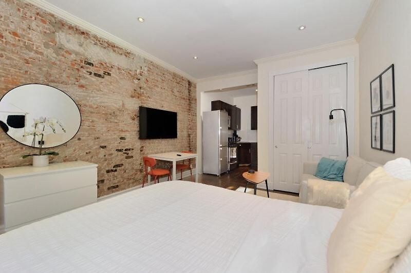 The Max Vibe 8731 Apartment
