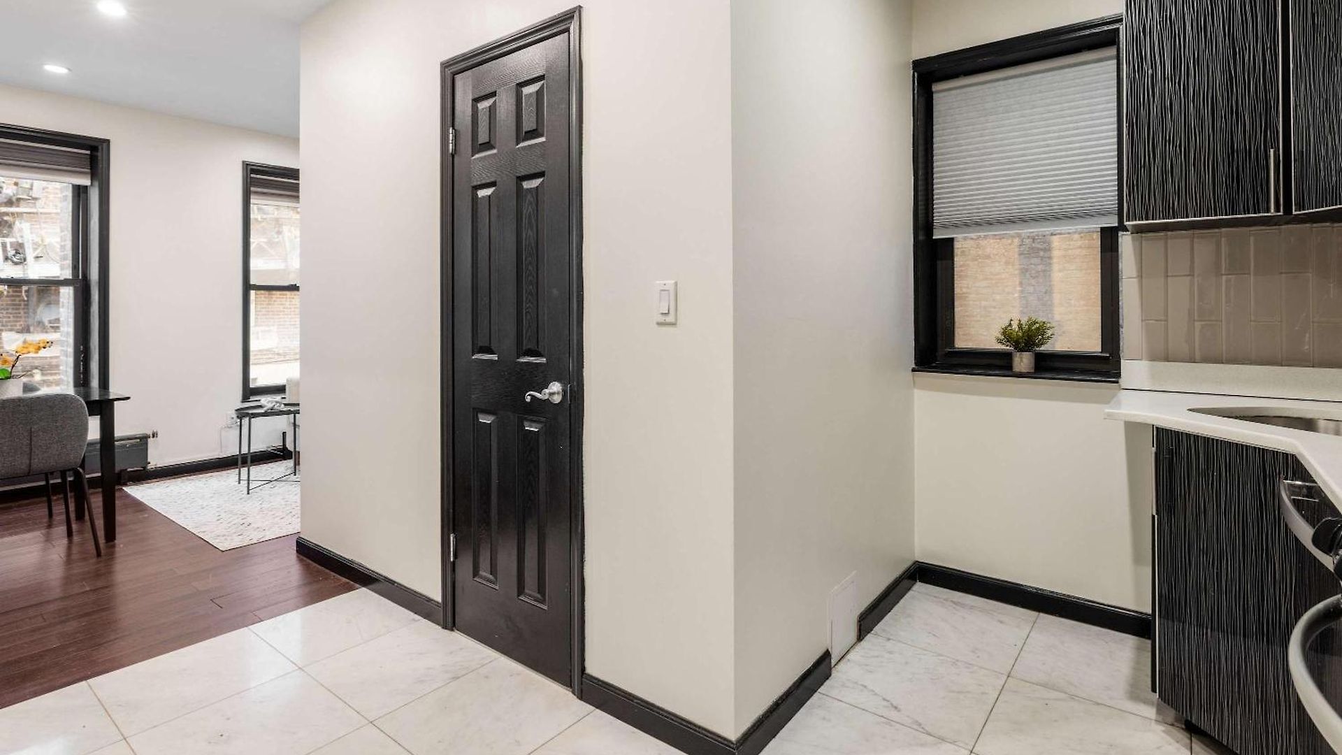 The Lenox Vibe 8644 Apartment *