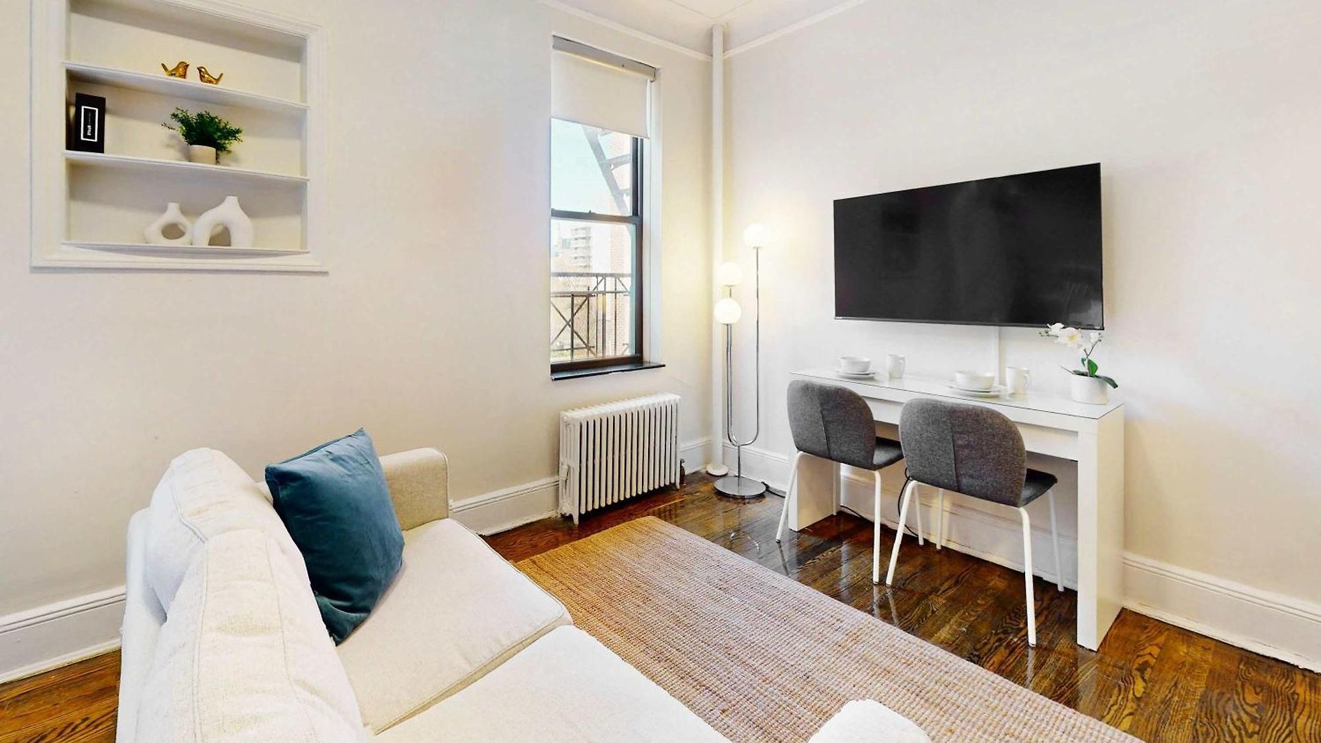 The Alphabet Haus Vibe 8768 Apartment