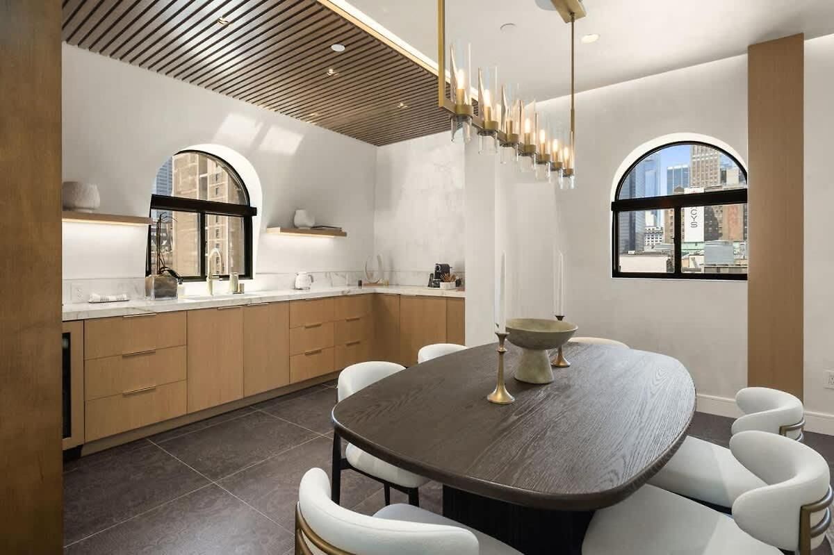 Apartment Midtown Penthouse With Empire State Views In Nyc