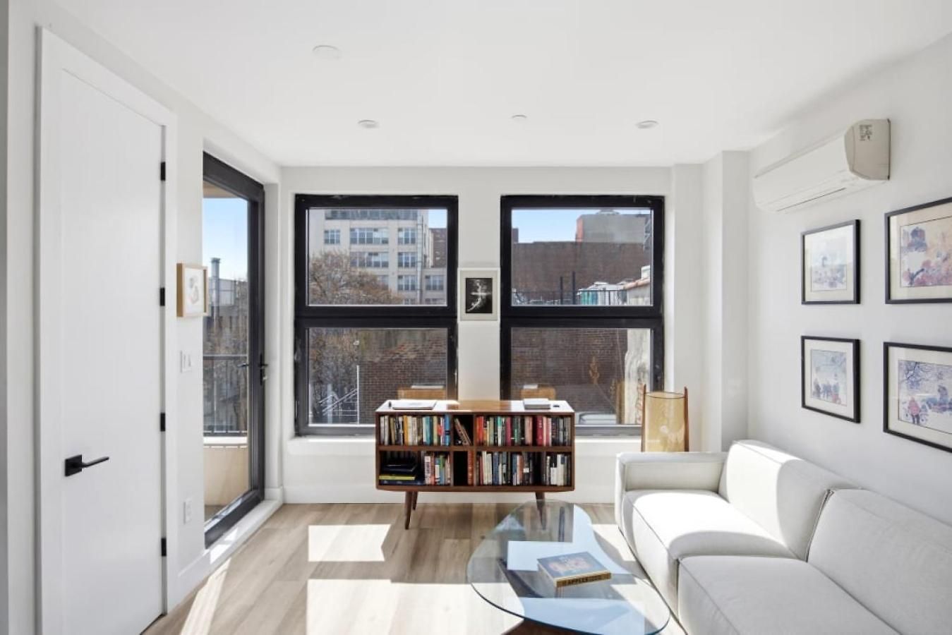 Modern Brooklyn Retreat W Balcony And Views Apartment
