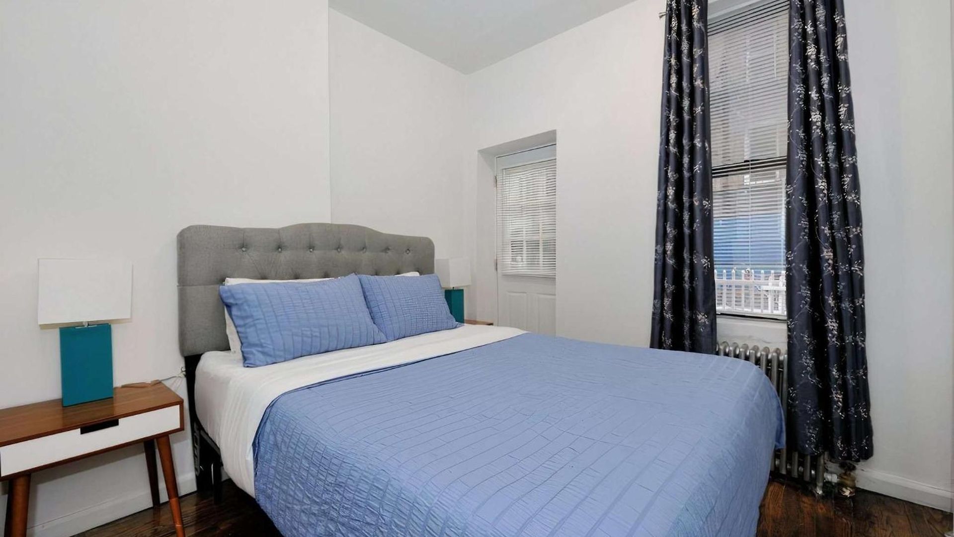 The Arthur Ii Vibe 8667 Apartment