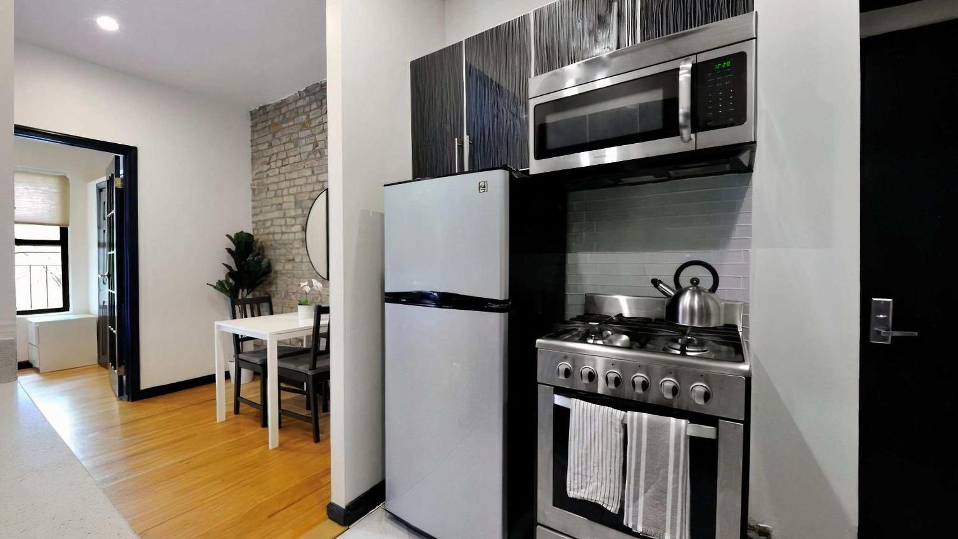 The Gram Viii Vibe 8565 Apartment New York