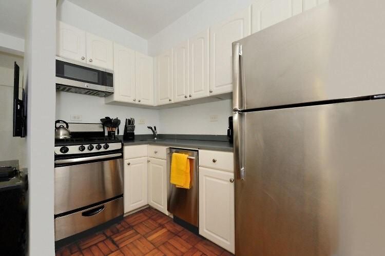 The Sutton Iii Vibe 8655 Apartment *