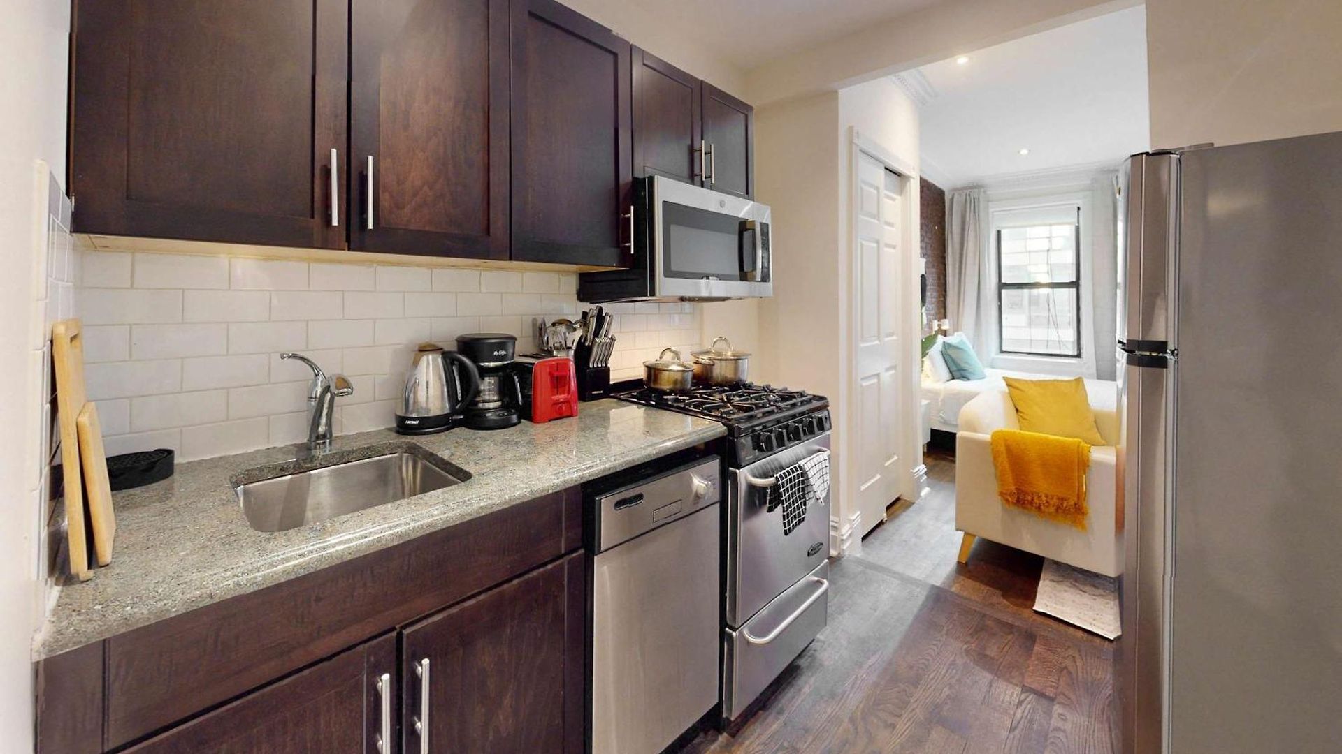 The Lisa V Vibe 8767 Apartment *