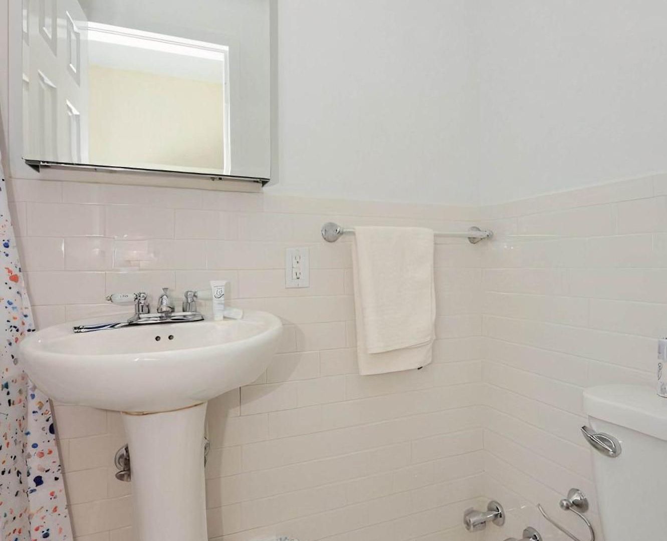 The Hudson Vibe 8686 Apartment