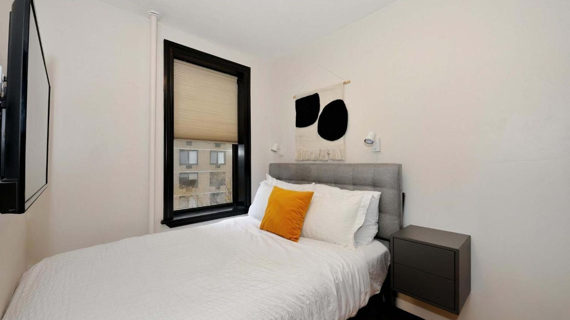 The Ideal Iv Vibe 8560 Apartment