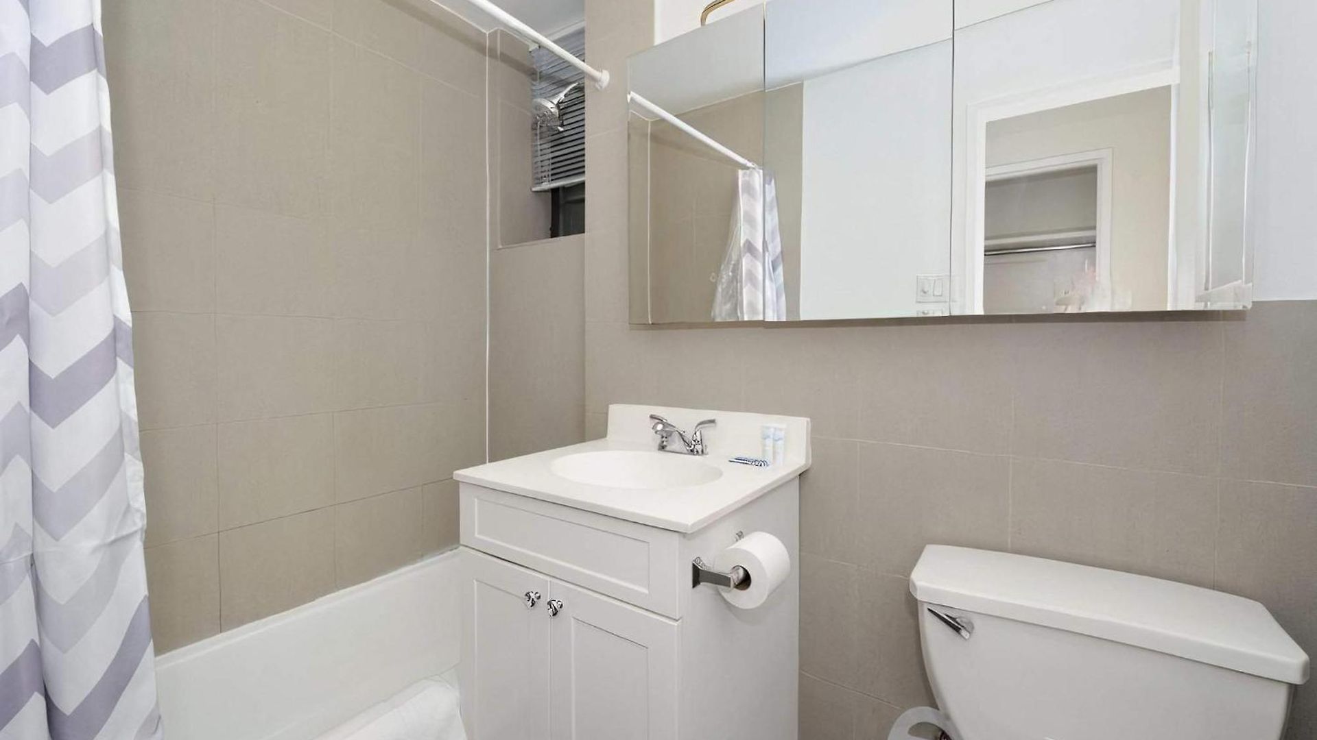 The Grand V Vibe 8632 Apartment New York
