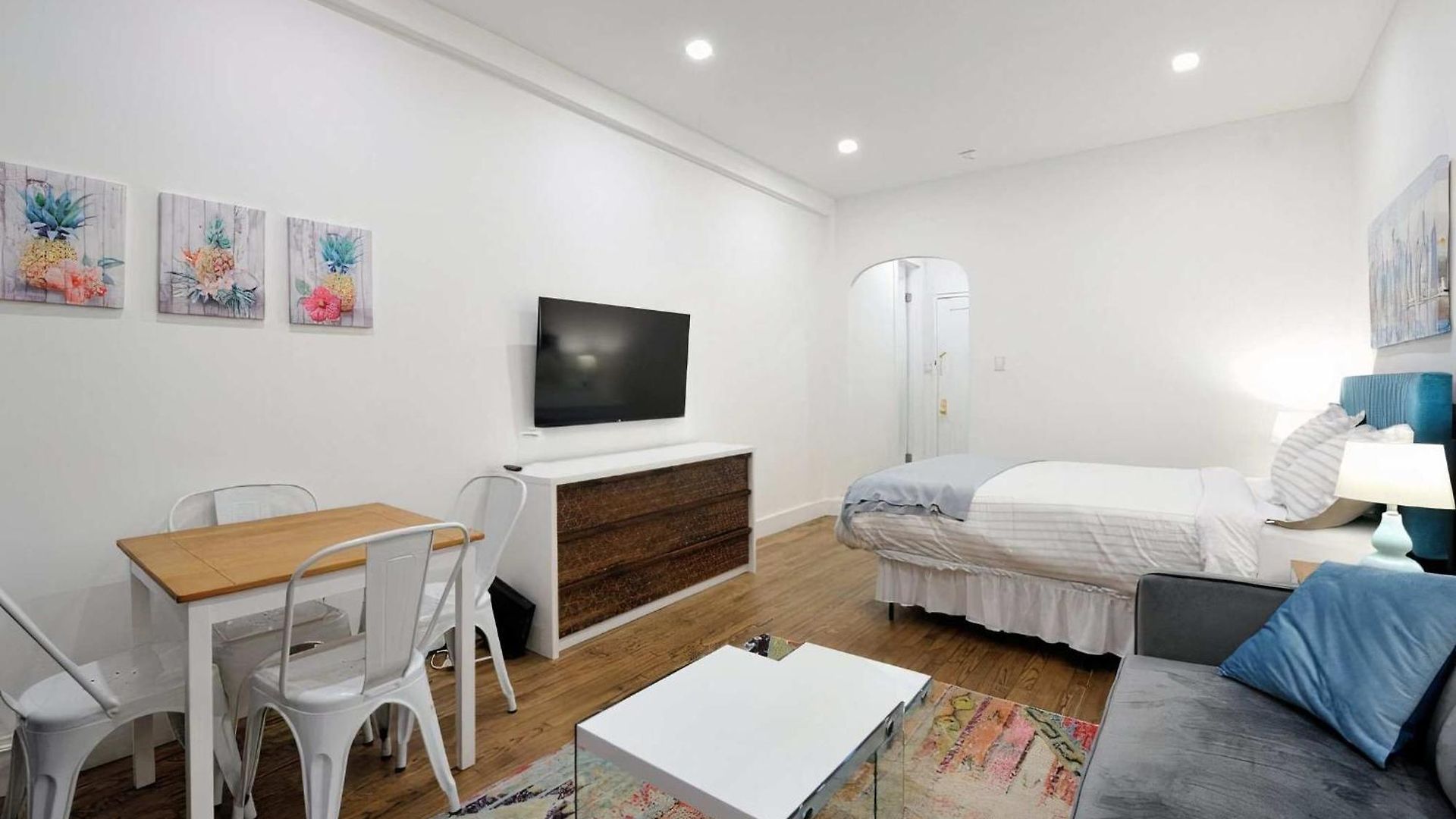 The Lux Lex V Vibe 8624 Apartment