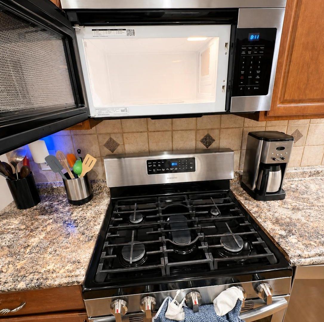Apartment The Heights Haven, Spacious 6 Bedrooms Townhouse With Patio