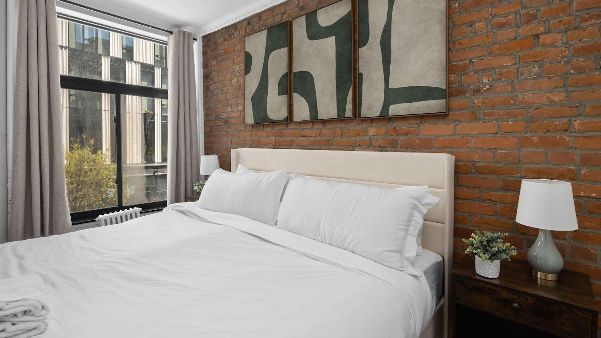 Apartment Stylish 3-bedroom Lower East Side New York