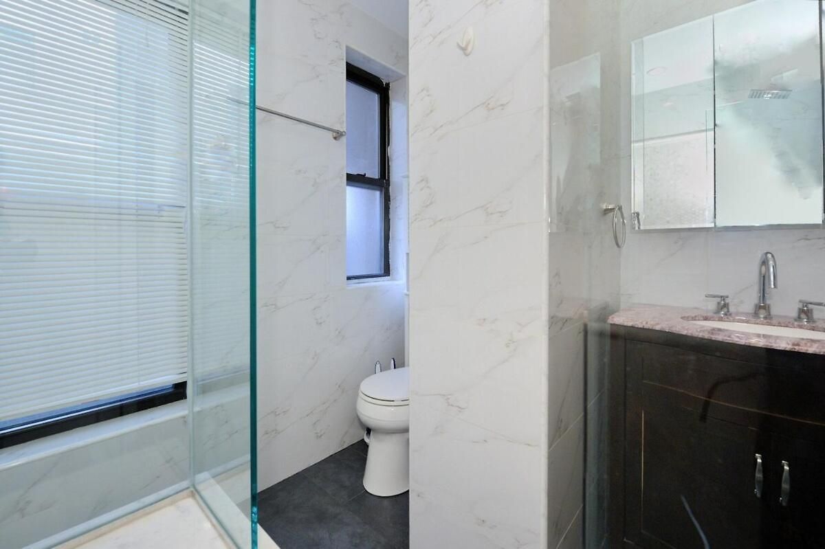 The Ideal Ix Vibe 8598 Apartment