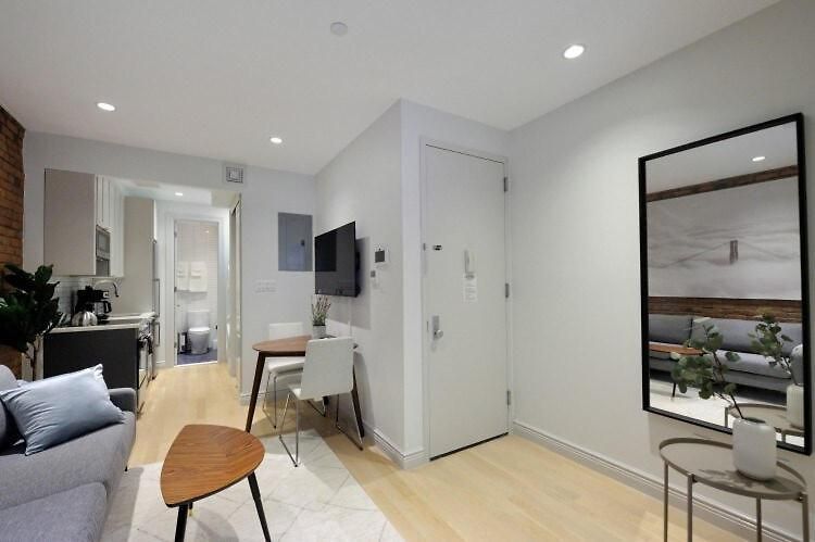The Luna Vibe 8724 Apartment