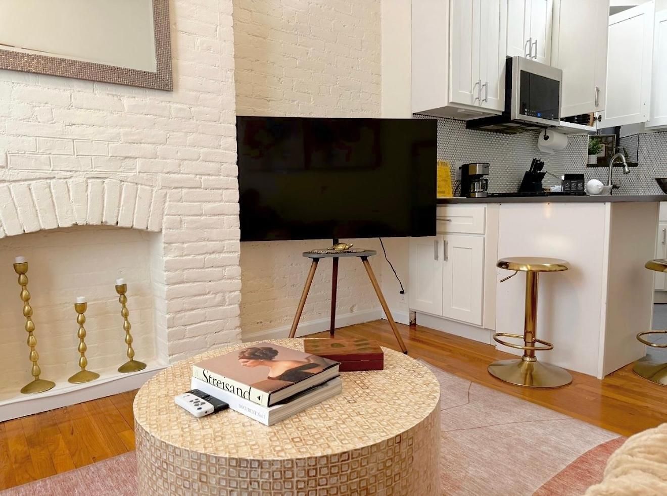 Gorgeous 2 Bedroom 2 Baths Nyc Oasis *