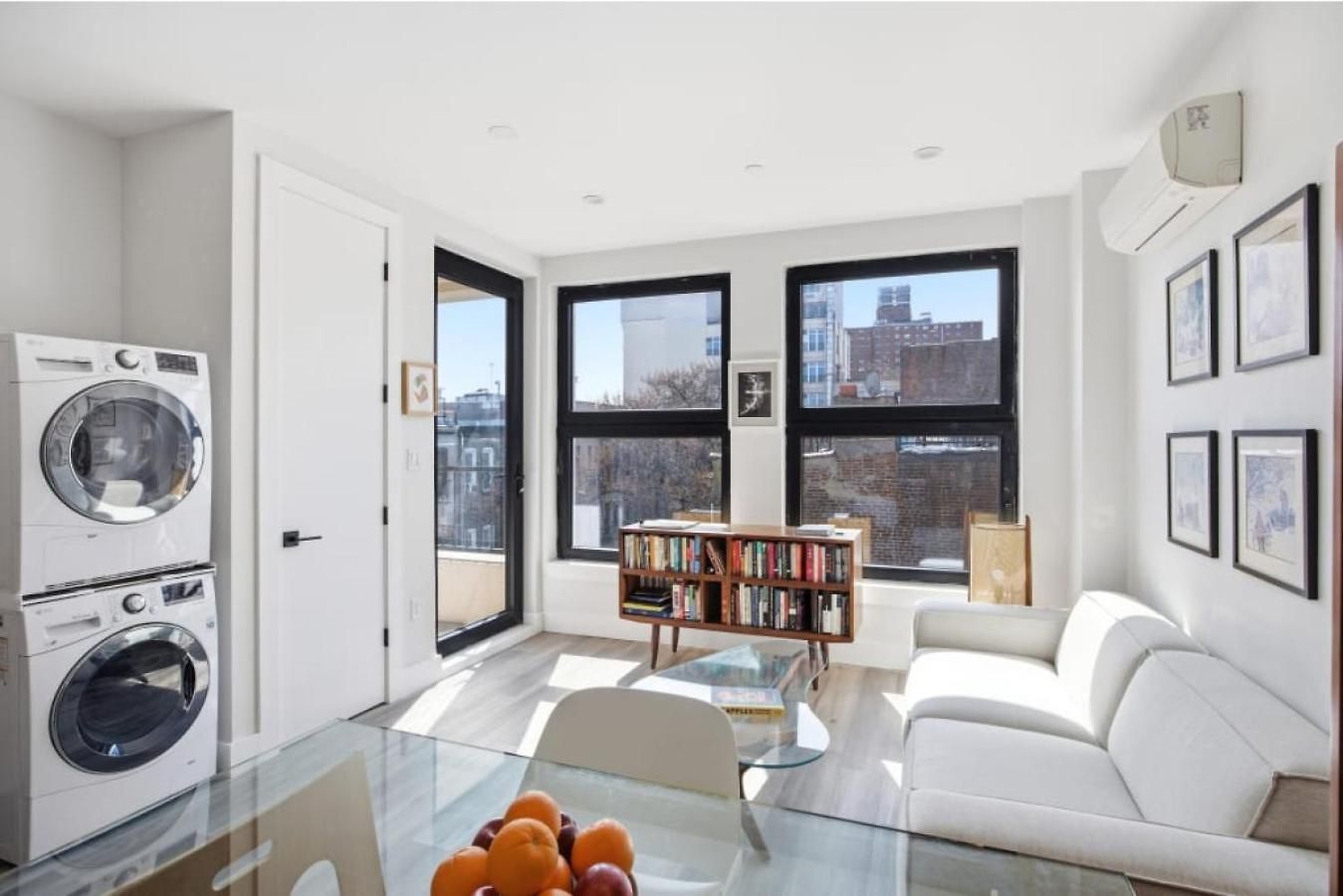 Modern Brooklyn Retreat W Balcony And Views * New York