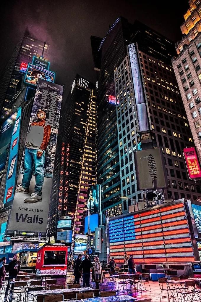 Time Square Port Authority Hudson Yard Midtown West Super Convenient 1st Floor 1-bedroom Apartment *