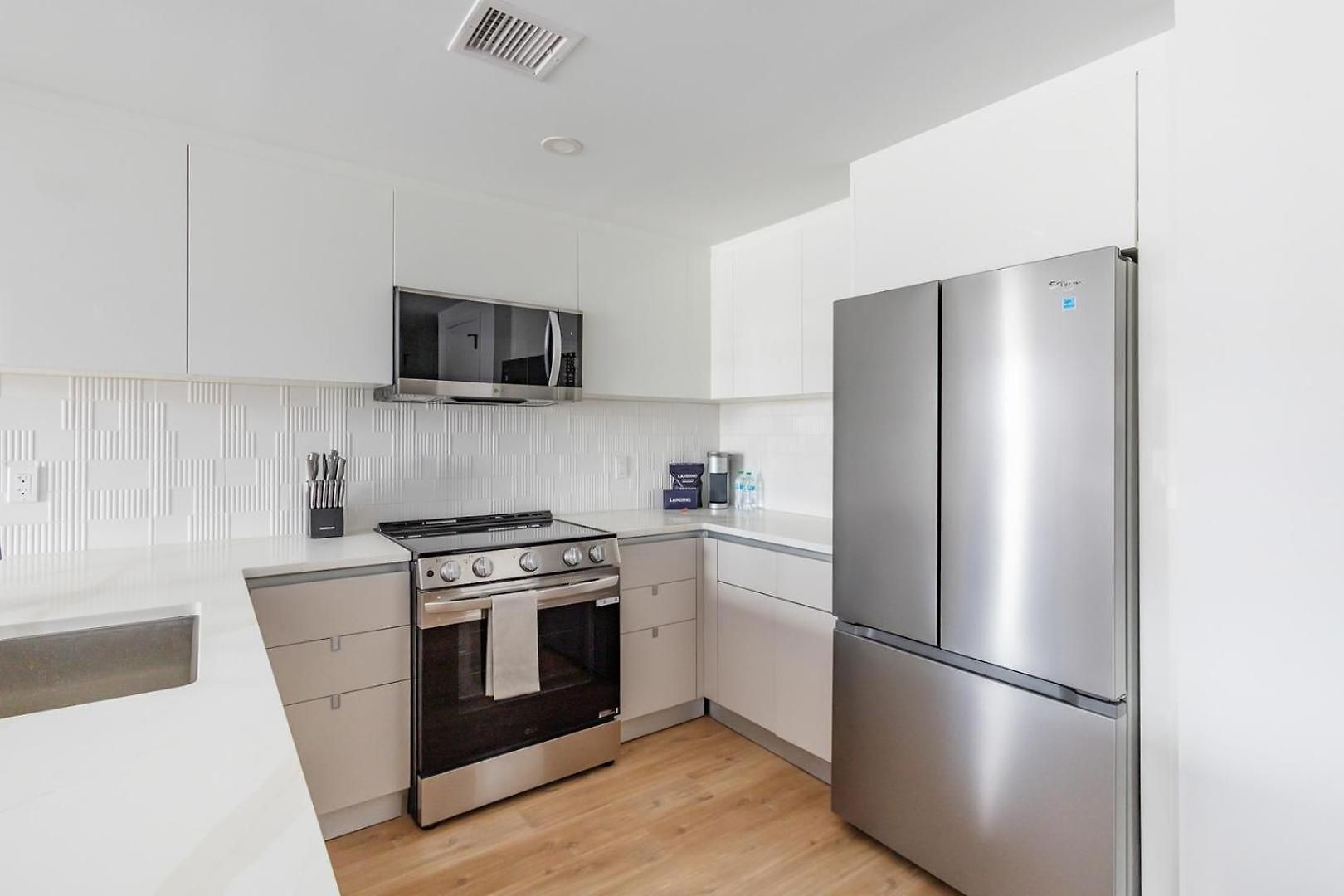Apartment Landing Modern 2Bd Rooftop Lounge Gym *