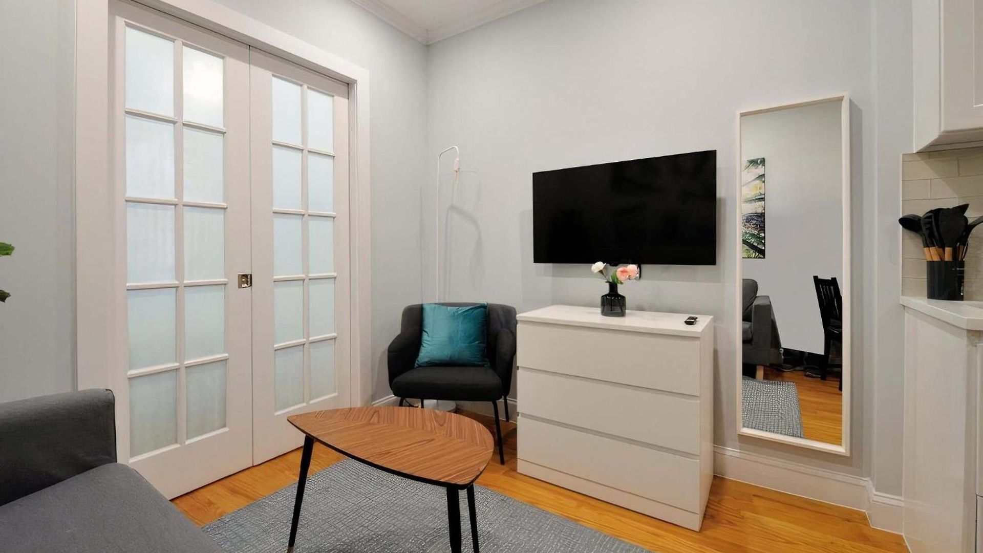 The Jayden Vibe 8684 Apartment *