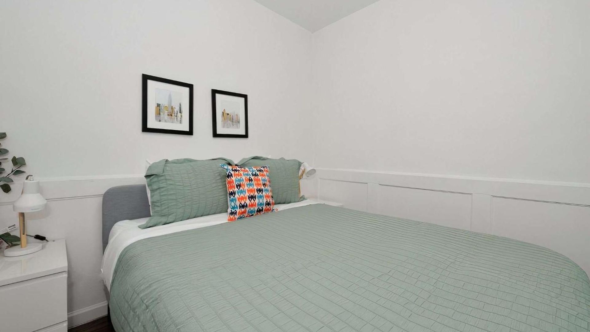 The Dale Vibe 8601 Apartment *