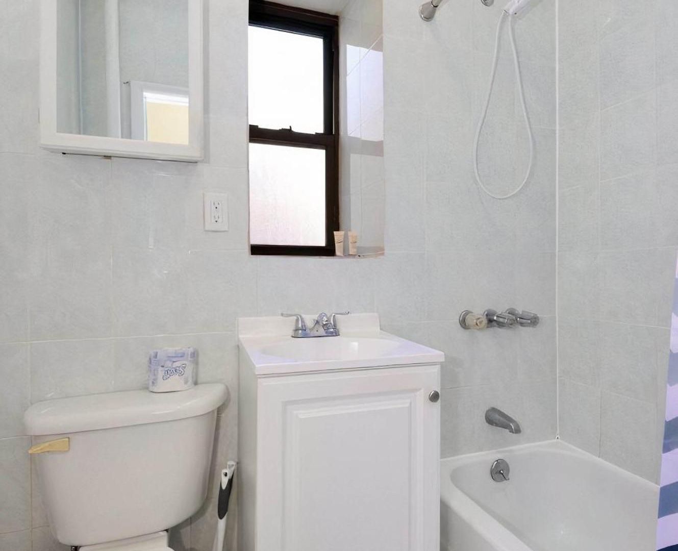 The Clinton Iv Vibe 8733 Apartment New York
