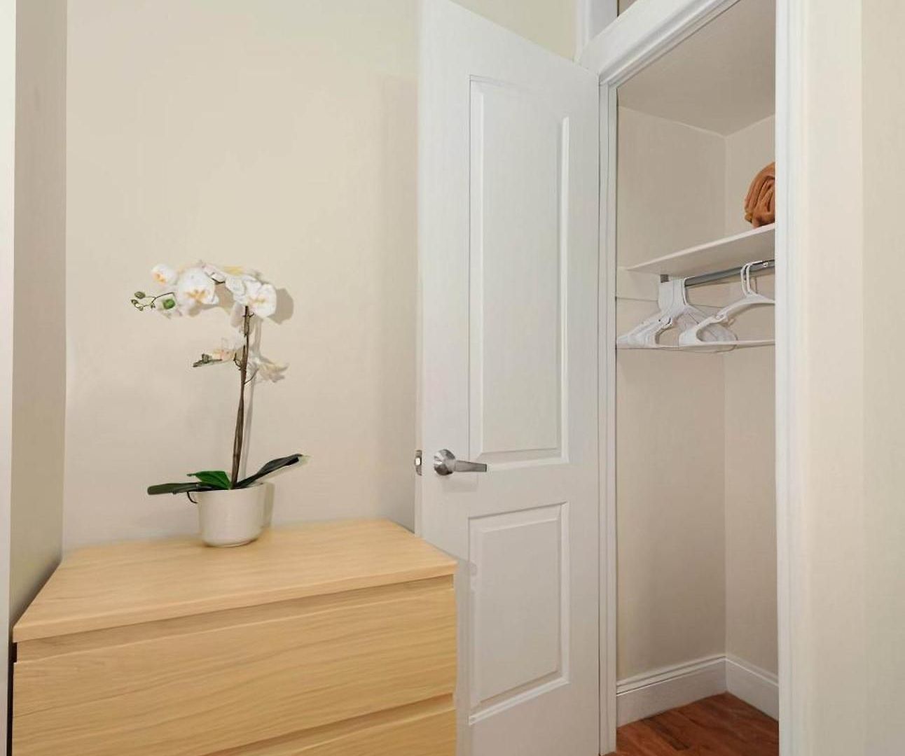 The Gram Iv Vibe 8603 Apartment