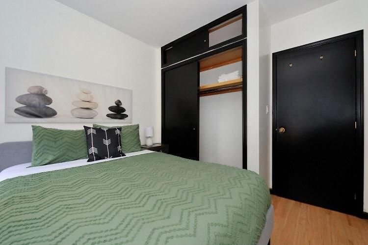 The Ideal Vi Vibe 8571 New York