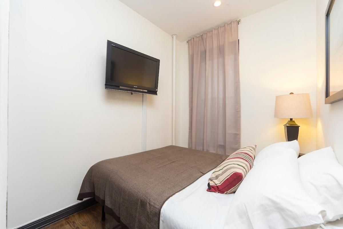 The Ideal V Vibe 8564 New York