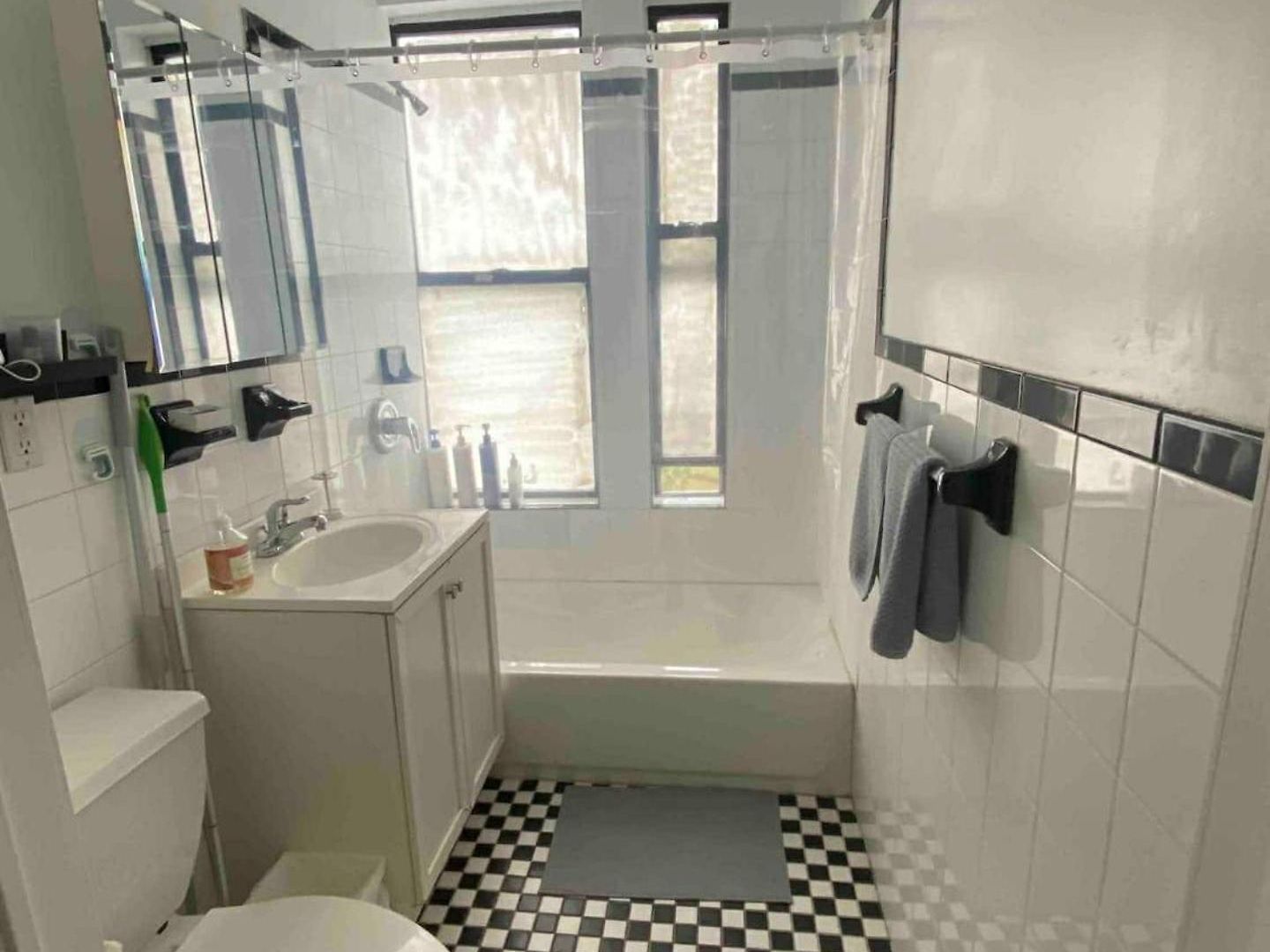 Cozy 2 Bedroom In Manhattan Apartment