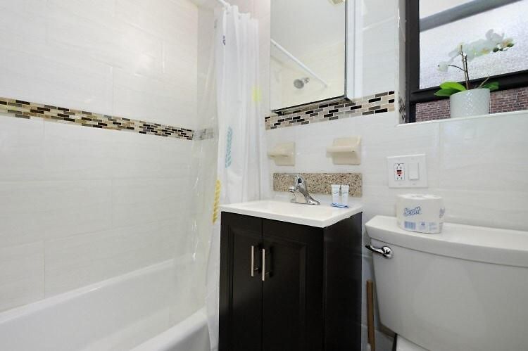 The Ideal Vi Vibe 8571 Apartment